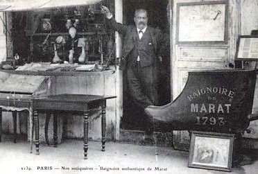 Une énième baignoire authentique de Marat chez un brocanteur vers 1900